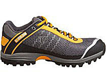 Off road/mountain or casual shoe uses recessed cleats