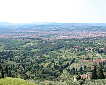 Looking to Florence from Fiesole cycling with ExperiencePlus!